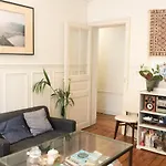 Beautiful Apartment In The Bassin De La Villette